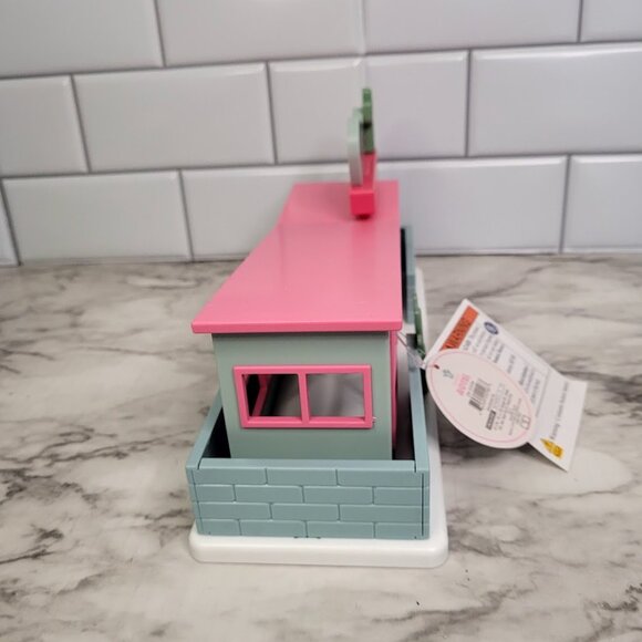 Target Bullseye: Light-Up Motel - Picture 5 of 8